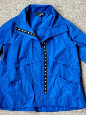 LIV Blouse/Light Jacket Size S